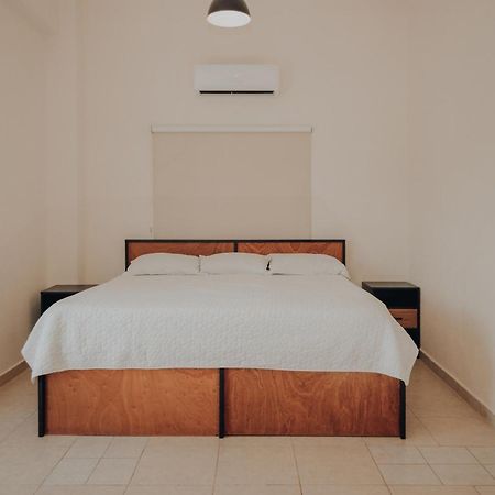 Caleta Hostel Rooftop & Pool Cancún Kültér fotó