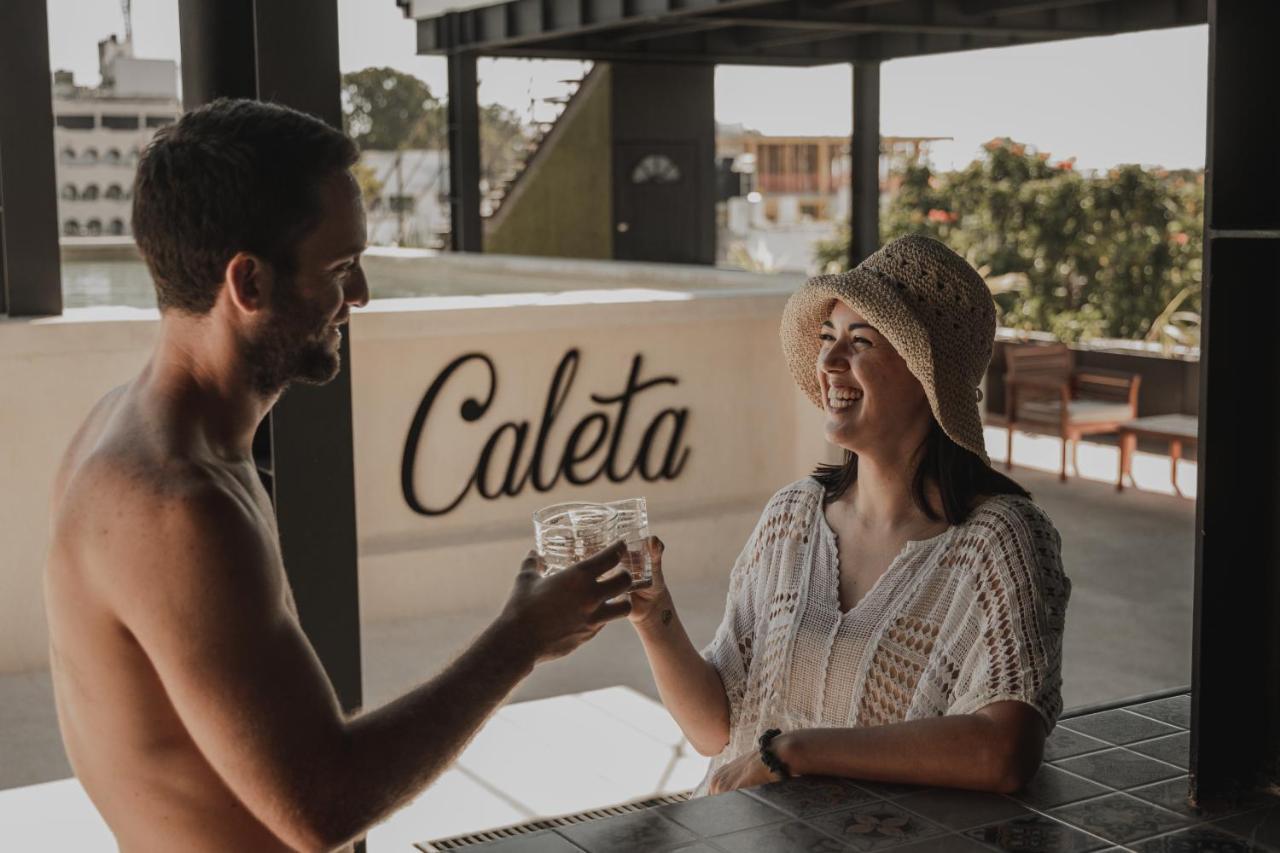 Caleta Hostel Rooftop & Pool Cancún Kültér fotó